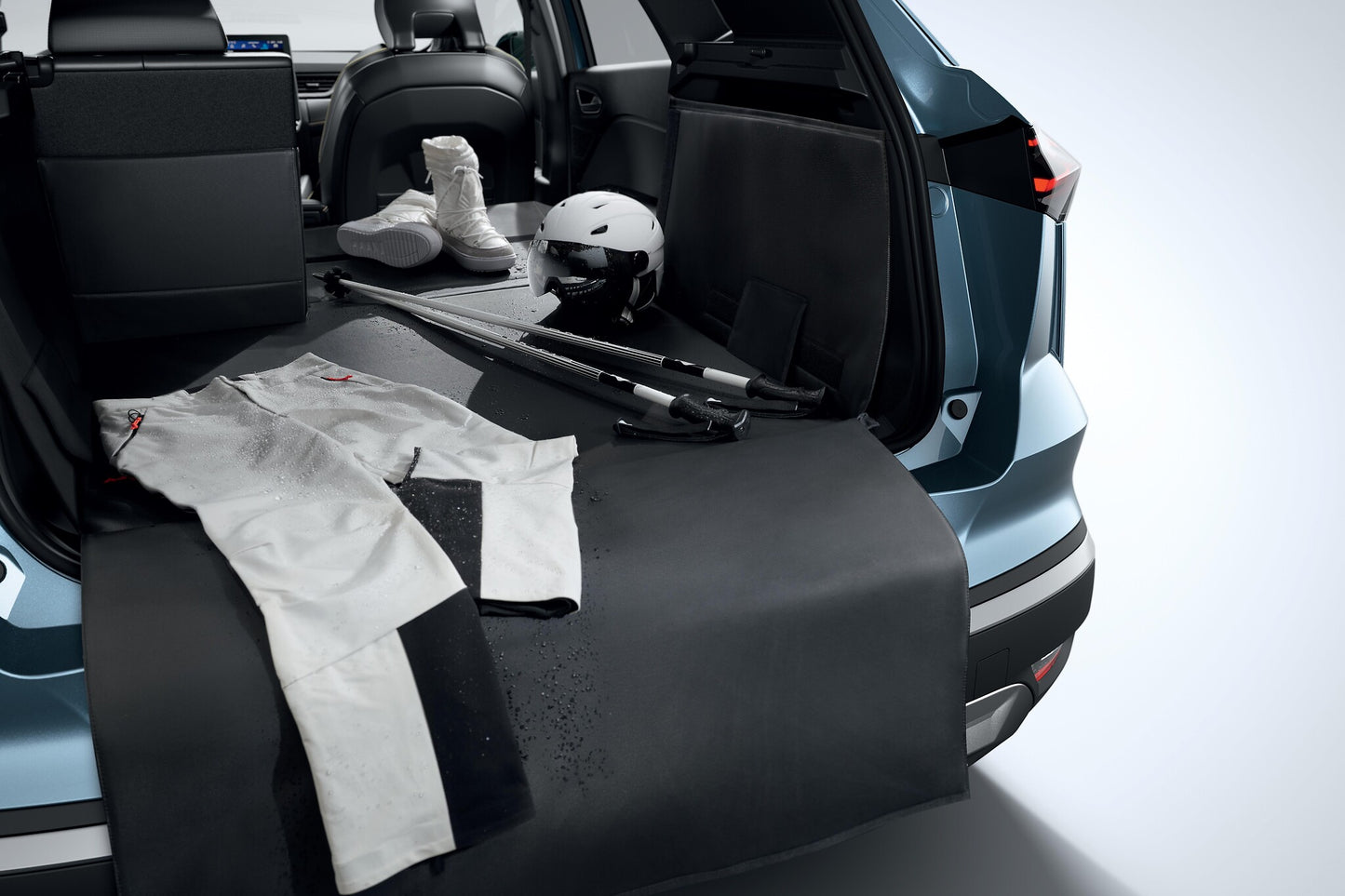 Easyflex adaptable luggage compartment protection