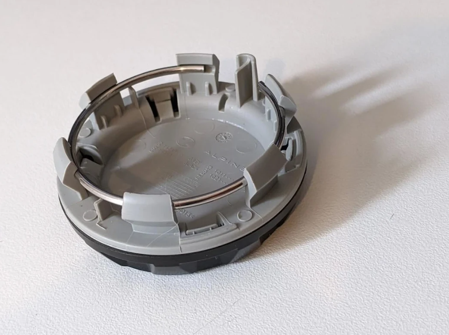 Renault 5 (R5) Alloy Wheel Centre Caps - Alpine Black Contour