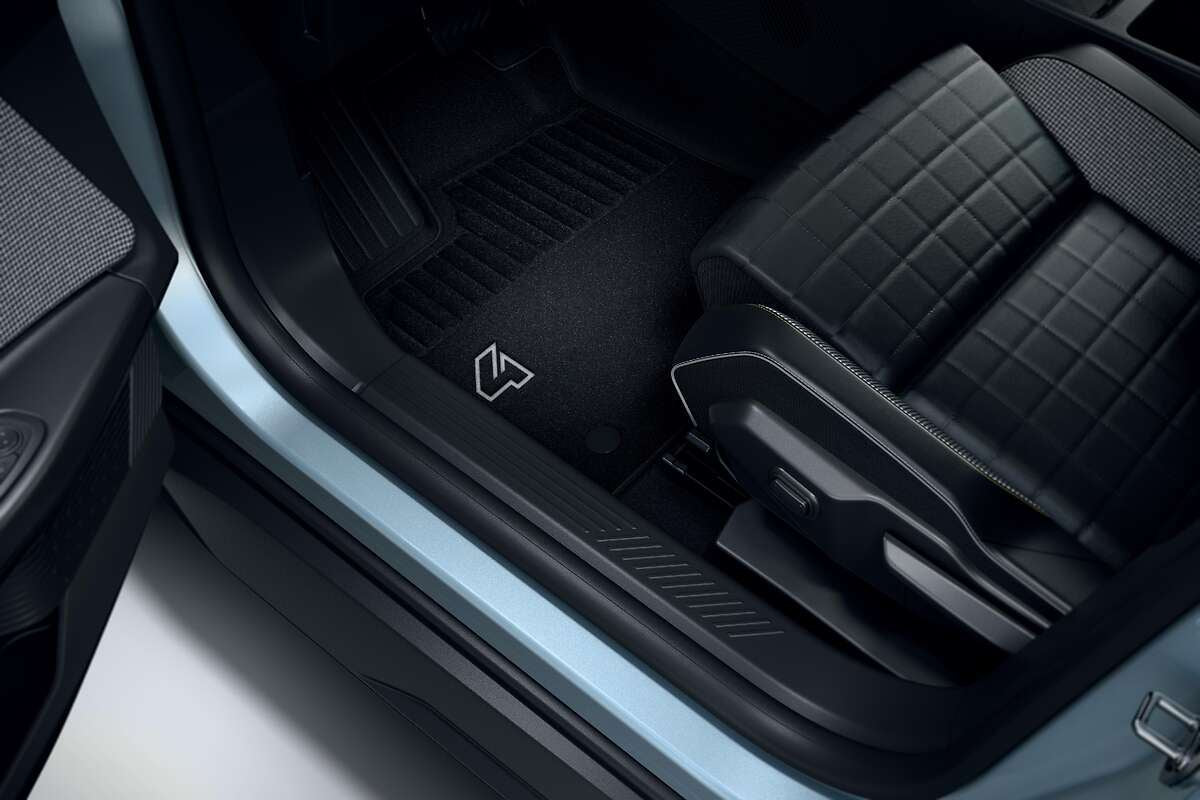 Renault Genuine 4 E-Tech Premium Floor Mats Carpet Textile 4 Pcs Front Rear Set