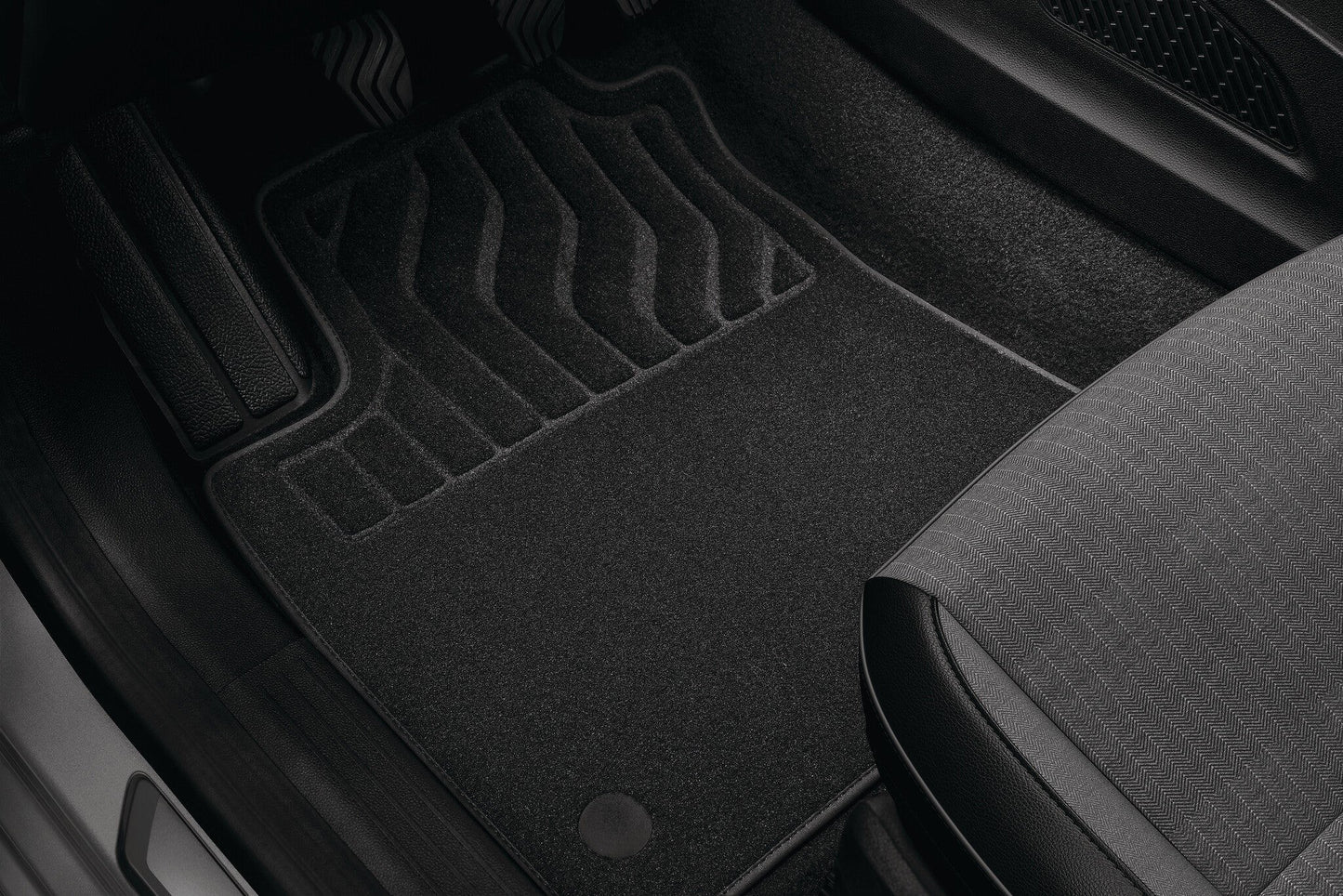 Clio V Floor Mats: Premium Textile