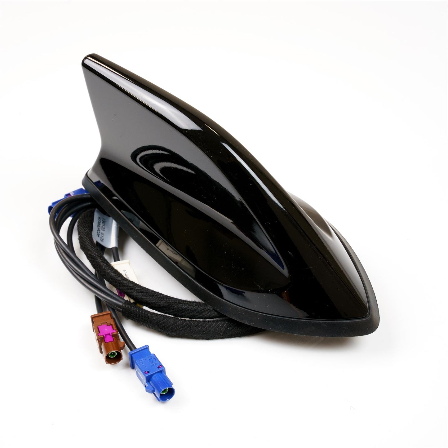 Clio V Shark Fin Antenna