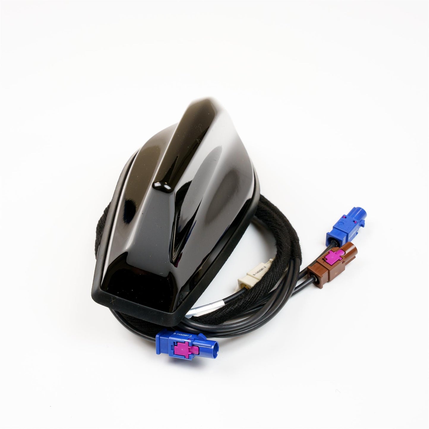 Clio V Shark Fin Antenna