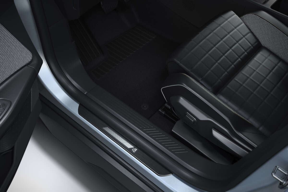 2x Renault Genuine Illuminated Door Sill Protectors LED Brushed Stainless Steel