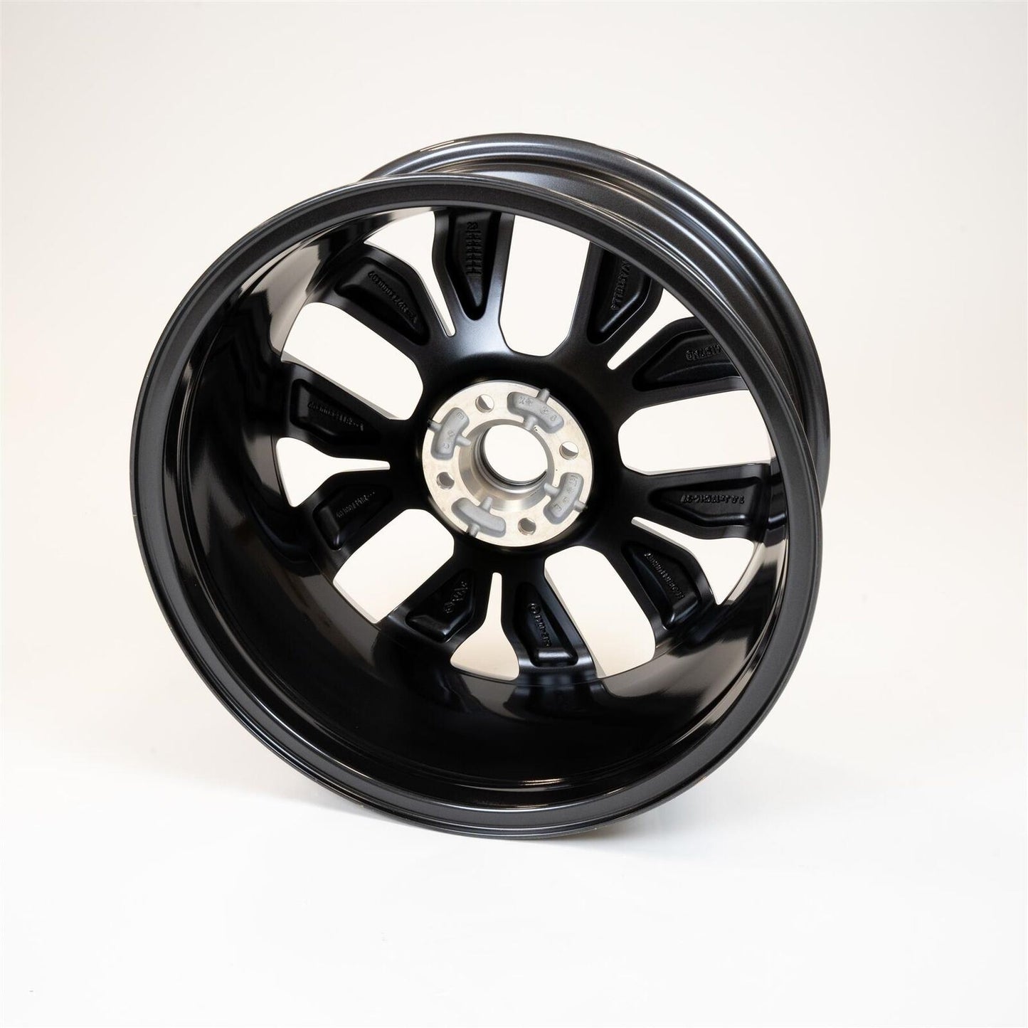 Renault Genuine Alloy Wheel Rim 1 Piece 7J x 17" 5x2 Spoke 4 Studs Clio MK5