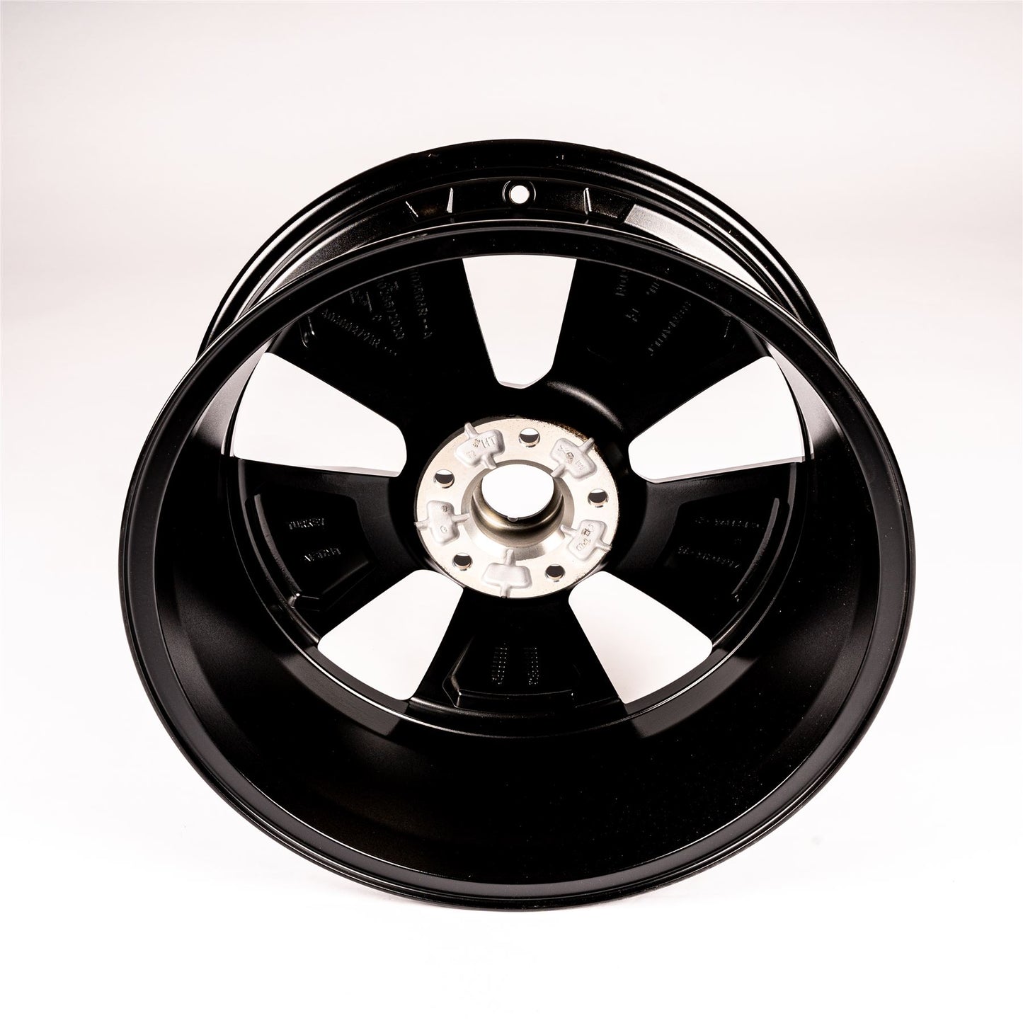 Renault Genuine 18" 7J Alloy Wheel Aluminium 5 Holes ET34 Megane E-Tech