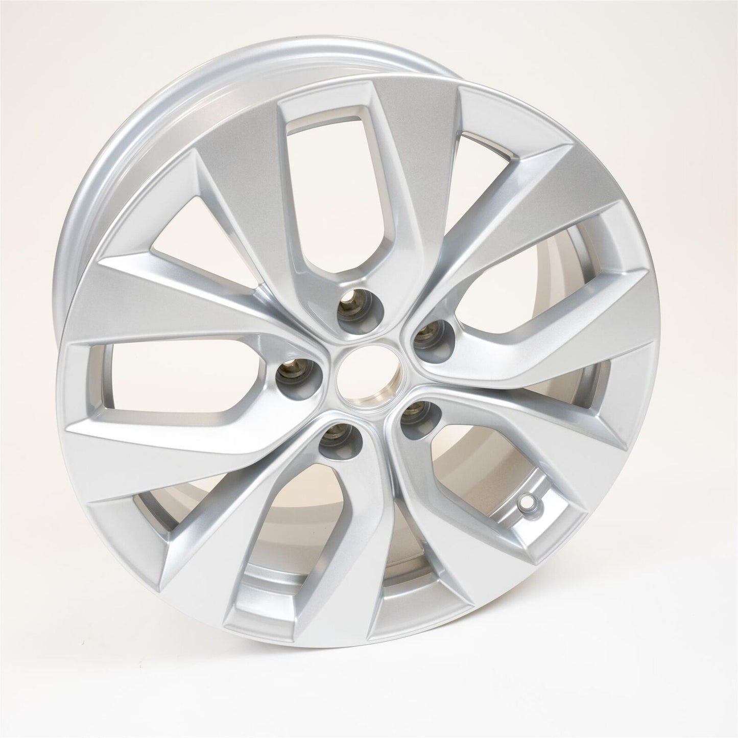 Renault Genuine Alloy Wheel Rim 1 Piece 7J x 17" 17 Inch 5 Spokes Captur MK2
